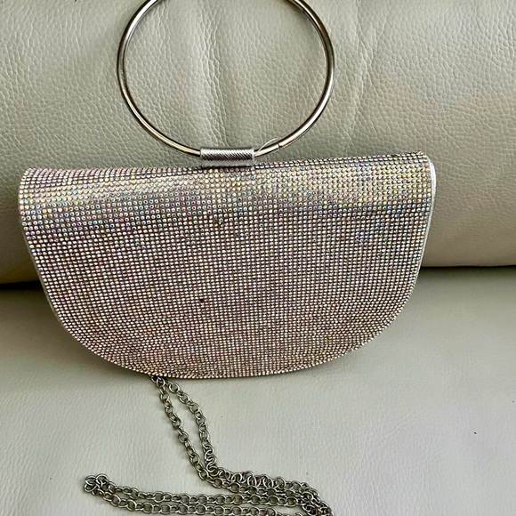 Silver rhinestone evening bag with top handle, chain strap included - Picture 1 of 3